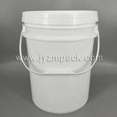 18 Liter plastic bucket